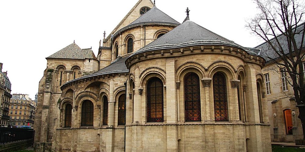 Монастырь Сен-Мартин-де-Шамп