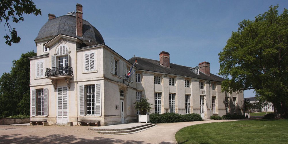 Замок Шатенёф-сюр-Луар