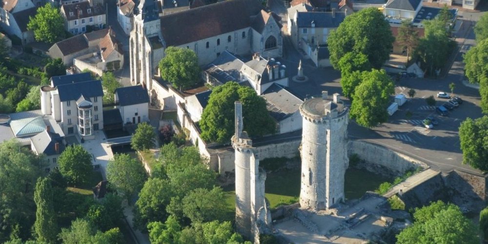 Замок Меюн-сюр-Йевр