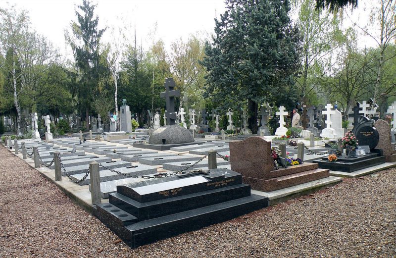 Кладбище Сент-Женевьев-де-Буа 2
