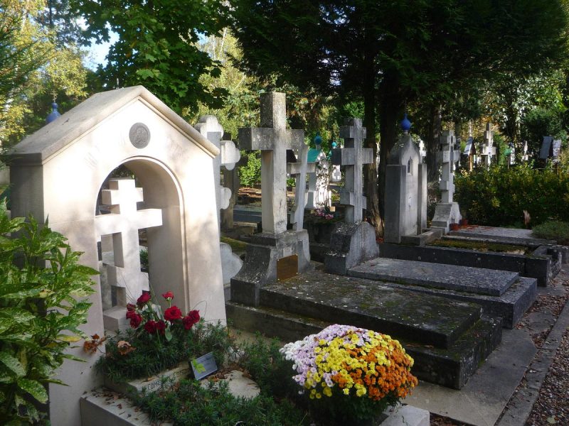 Кладбище Сент-Женевьев-де-Буа 3
