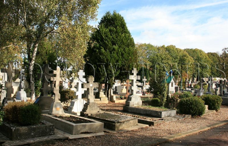 Кладбище Сент-Женевьев-де-Буа 4