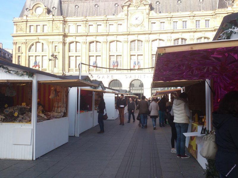 March%C3%A9-de-No%C3%ABl-de-la-gare-Sain