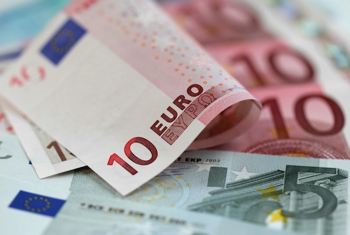 Обмен валют евро на русский как качать биткоин на телефоне