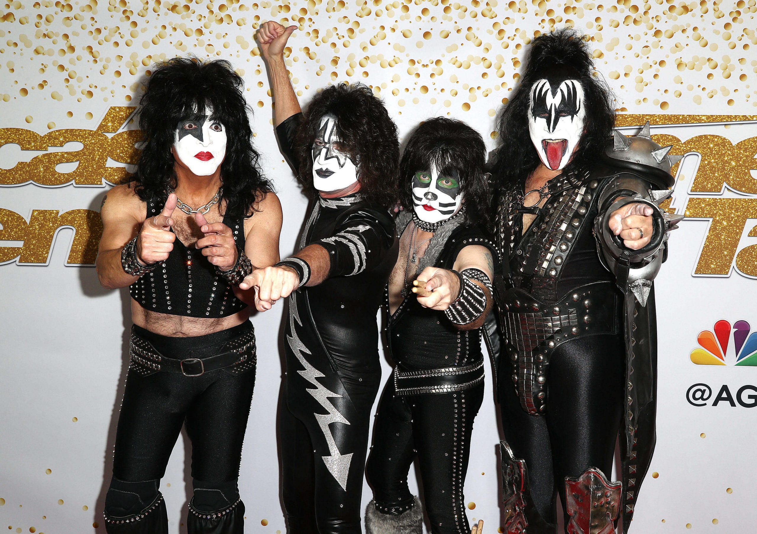 Группа Kiss частично родилась из группы Wicked Lester в Нью-Йорке, и официа...
